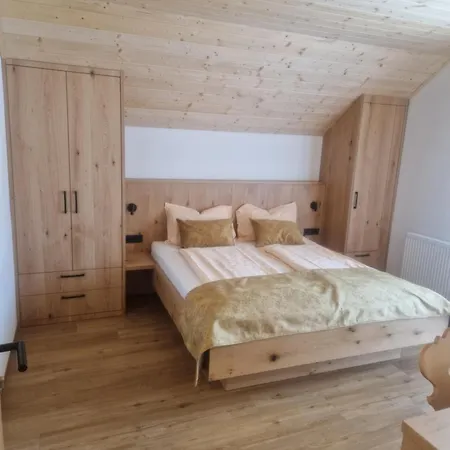 Bivanje na kmetiji Turisticna Kmetija Ramsak